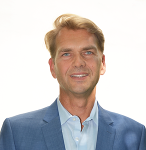 Henning-Schwass-areto Director Marketing